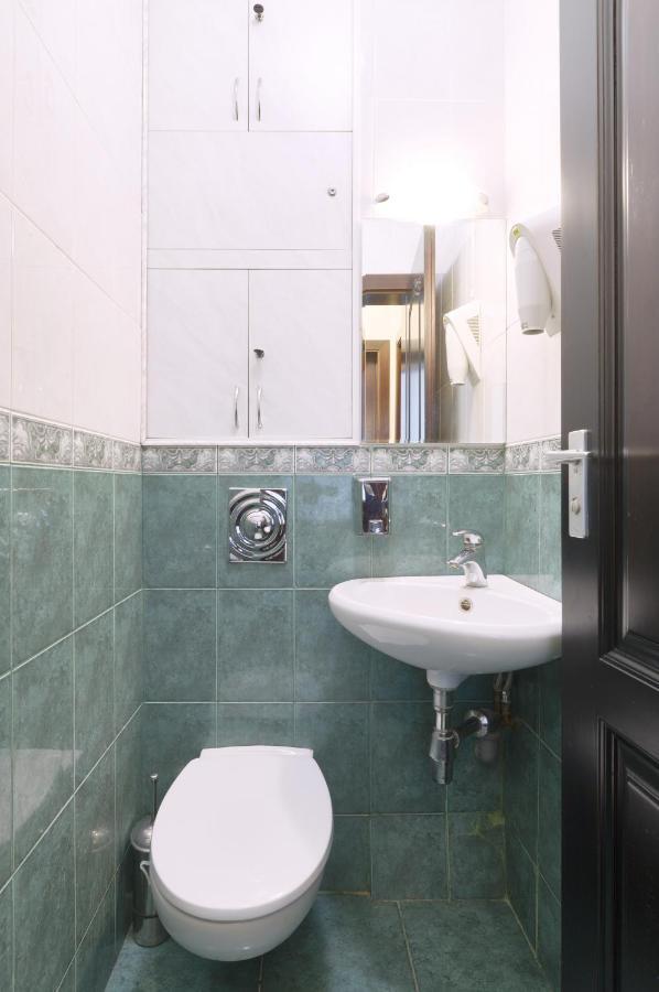 1Br Apartment In The Old City Center Киев Экстерьер фото
