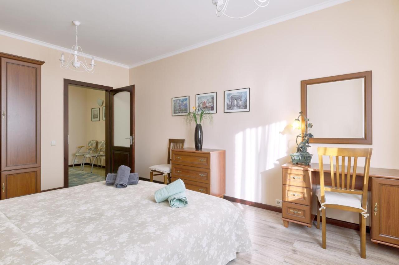 1Br Apartment In The Old City Center Киев Экстерьер фото
